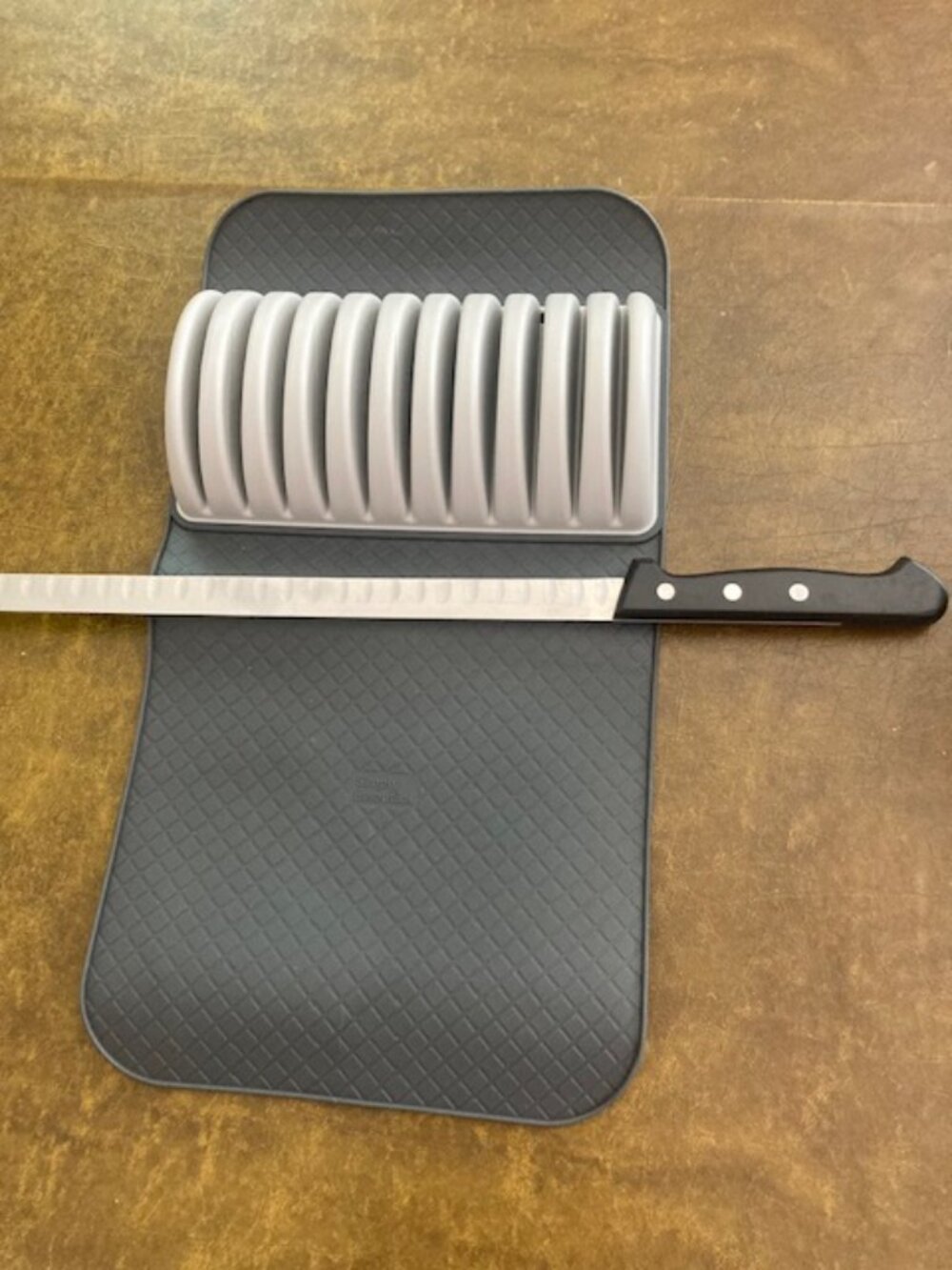 Wusthof  4541/29 Salmon Knife & Simply Essential Knife Mat